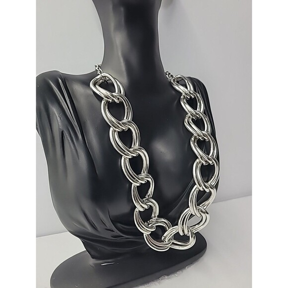 Chunky Silver Tone Link Necklace Oversized Chain Statement Collar - Picture 4 of 10